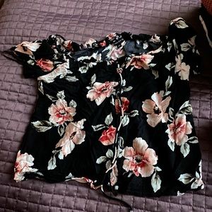 Small crop top Kendall and Kylie